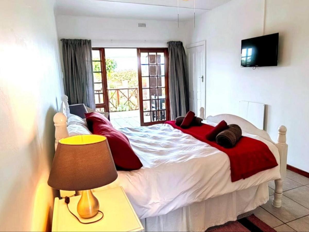 Aviators Paradise Guest House Mossel Bay Exterior photo